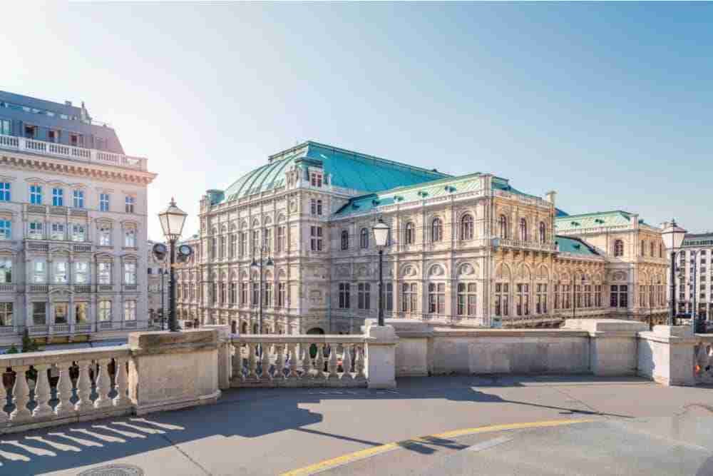Geschichte der Wiener Staatsoper