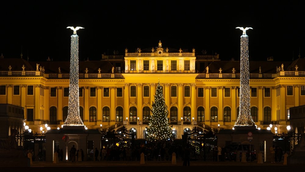 Schönbrunn Palace Christmas Market